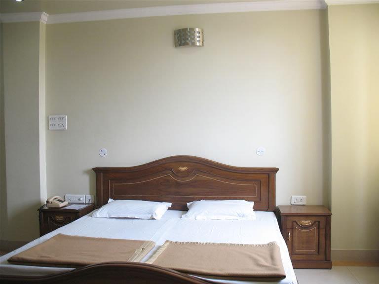 Hotel Rest Inn Lucknow Værelse billede