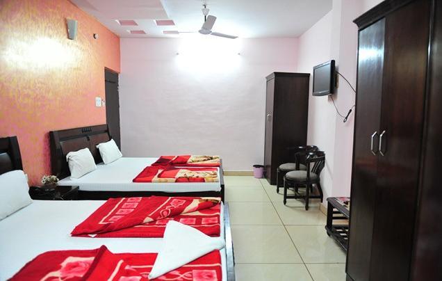 Hotel Rest Inn Lucknow Værelse billede